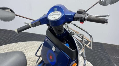 Piaggio Vespa PX 2004 2 STROKE GEARED SCOOTER RUNNING PROJECT BIKE 125CC LEARNER 8