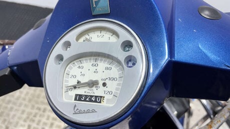 Piaggio Vespa PX 2004 2 STROKE GEARED SCOOTER RUNNING PROJECT BIKE 125CC LEARNER 9