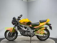 Suzuki SV650 N 2004 17K RUNNING PROJECT BIKE SPARES OR REPAIR 650CC NAKED A2 4