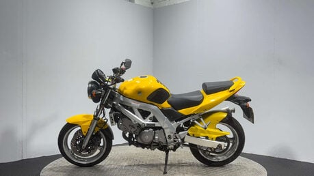 Suzuki SV650 N 2004 17K RUNNING PROJECT BIKE SPARES OR REPAIR 650CC NAKED A2 4