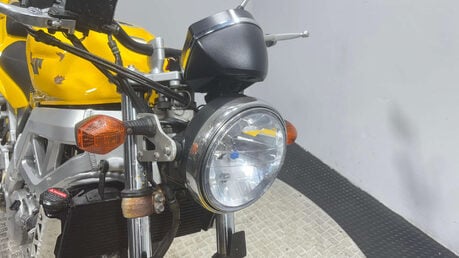 Suzuki SV650 N 2004 17K RUNNING PROJECT BIKE SPARES OR REPAIR 650CC NAKED A2 15