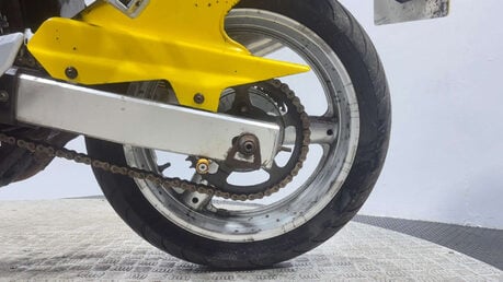 Suzuki SV650 N 2004 17K RUNNING PROJECT BIKE SPARES OR REPAIR 650CC NAKED A2 18