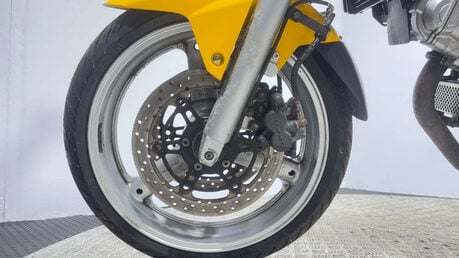 Suzuki SV650 N 2004 17K RUNNING PROJECT BIKE SPARES OR REPAIR 650CC NAKED A2 24