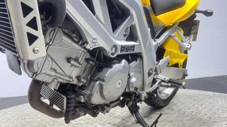 Suzuki SV650 N 2004 17K RUNNING PROJECT BIKE SPARES OR REPAIR 650CC NAKED A2 9