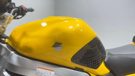 Suzuki SV650 N 2004 17K RUNNING PROJECT BIKE SPARES OR REPAIR 650CC NAKED A2 29