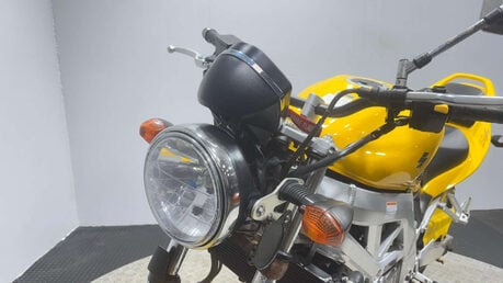 Suzuki SV650 N 2004 17K RUNNING PROJECT BIKE SPARES OR REPAIR 650CC NAKED A2 10