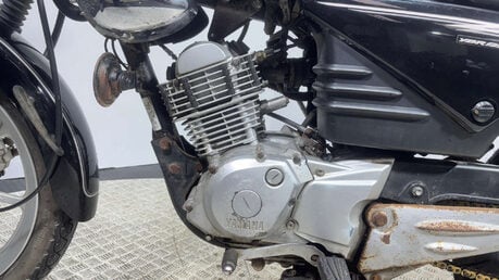 Yamaha YBR125 Custom 2013 10K PROJECT BIKE 125CC CUSTOM CRUISER SPARES OR REPAIR 31