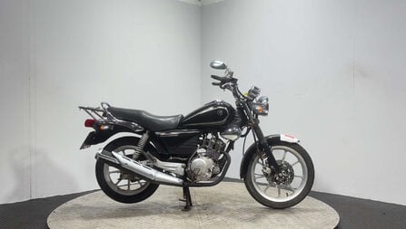 Yamaha YBR125 Custom 2013 10K PROJECT BIKE 125CC CUSTOM CRUISER SPARES OR REPAIR