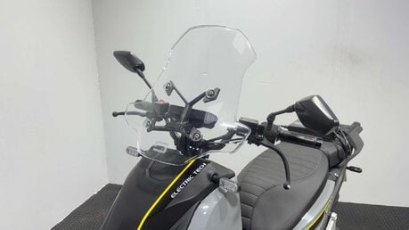 Vmoto CPX 2023 ELECTRIC 125CC SCOOTER SPARES OR REPAIR PROJECT ESCOOTER 25