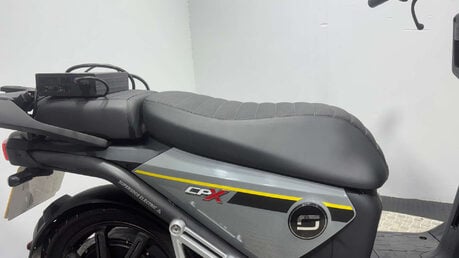 Vmoto CPX 2023 ELECTRIC 125CC SCOOTER SPARES OR REPAIR PROJECT ESCOOTER 22