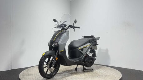 Vmoto CPX 2023 ELECTRIC 125CC SCOOTER SPARES OR REPAIR PROJECT ESCOOTER 5