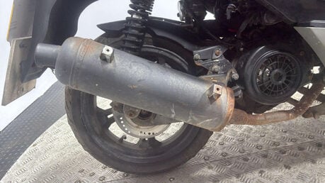 Lexmoto Titan 125 2021 16K PROJECT SCOOTER SPARES OR REPAIR 125CC LARGE SCOOTER BIKE 11