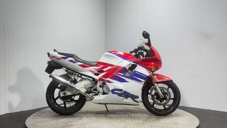 Honda CBR 1993 CLASSIC SPORTS BIKE 600CC RUNNING PROJECT BIKE CBR 600