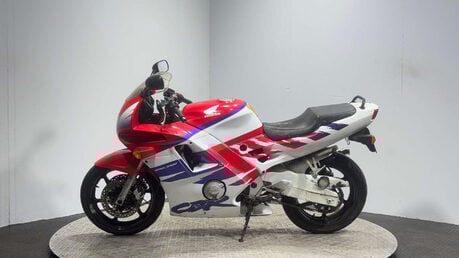 Honda CBR 1993 CLASSIC SPORTS BIKE 600CC RUNNING PROJECT BIKE CBR 600 4