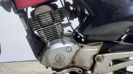 Yamaha YBR 125 2012 14K RUNNING PROJECT BIKE SPARES OR REPAIR 125CC 19