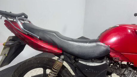 Yamaha YBR 125 2012 14K RUNNING PROJECT BIKE SPARES OR REPAIR 125CC 11