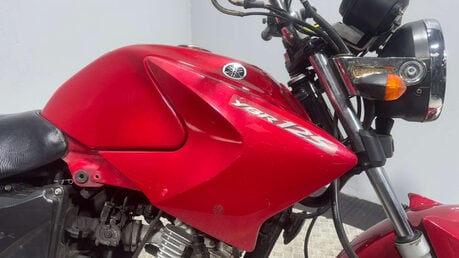 Yamaha YBR 125 2012 14K RUNNING PROJECT BIKE SPARES OR REPAIR 125CC 23