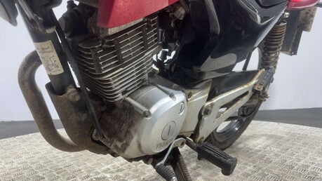 Yamaha YBR 125 2012 14K RUNNING PROJECT BIKE SPARES OR REPAIR 125CC 18