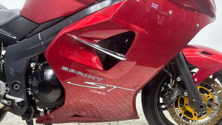 Triumph Sprint 2005 GOOD RUNNING PROJECT BIKE BIG CC TOURER COMMUTER 1050CC 19