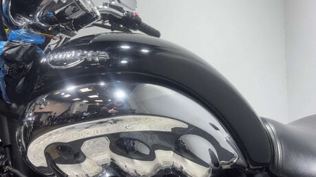 Triumph Rocket 111 3 2005 14K GREAT RUNNING ICONIC CRUISER HPI CLEAR 2.3 LITRE 25