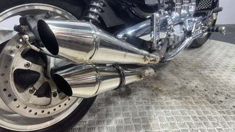 Triumph Rocket 111 3 2005 14K GREAT RUNNING ICONIC CRUISER HPI CLEAR 2.3 LITRE 21