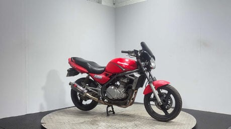 Kawasaki Er ER5 2005 38K COMPLETE BIKE PROJECT SPARES OR REPAIR 500CC NAKED 3