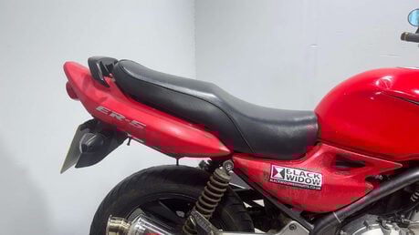 Kawasaki Er ER5 2005 38K COMPLETE BIKE PROJECT SPARES OR REPAIR 500CC NAKED 19