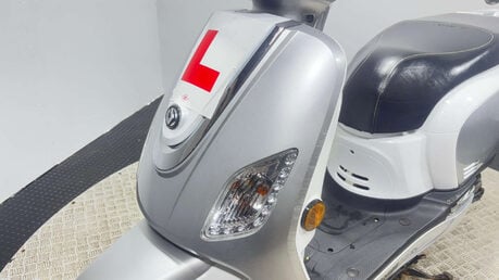 SYM Fiddle 2016 ONLY 2K RUNNING PROJECT SCOOTER 50CC LEARNER LEGAL 12