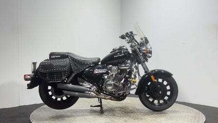 Keeway Superlight 125 2022 19K 1 OWNER GOOD RUNNING CRUISER PROJECT BIKE 125CC