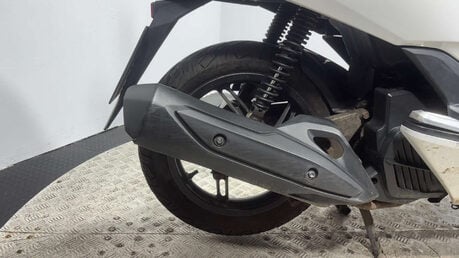 Honda PCX 2015 WW SPARES OR REPAIR PROJECT LEARNER SCOOTER 125CC BIKE 16