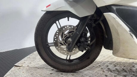 Honda PCX 2015 WW SPARES OR REPAIR PROJECT LEARNER SCOOTER 125CC BIKE 20