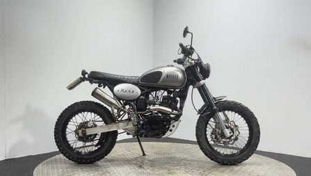 Bullit Hero 2020 LARGE ENDURO BIKE SPARES OR REPAIR PROJECT BIKE 125CC