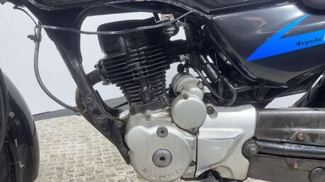 Honda CG 2002 RUNNING PROJECT BIKE SPARES OR REPAIR ICONIC LEARNER 125CC 8