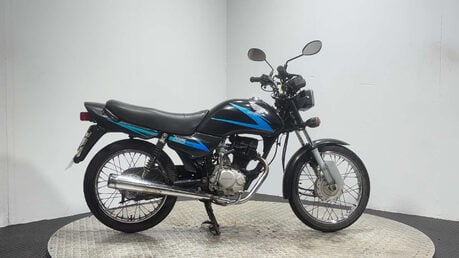 Honda CG 2002 RUNNING PROJECT BIKE SPARES OR REPAIR ICONIC LEARNER 125CC 1