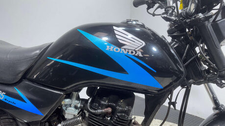 Honda CG 2002 RUNNING PROJECT BIKE SPARES OR REPAIR ICONIC LEARNER 125CC 27