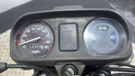 Honda CG 2002 RUNNING PROJECT BIKE SPARES OR REPAIR ICONIC LEARNER 125CC 9