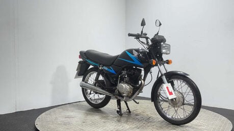 Honda CG 2002 RUNNING PROJECT BIKE SPARES OR REPAIR ICONIC LEARNER 125CC 3