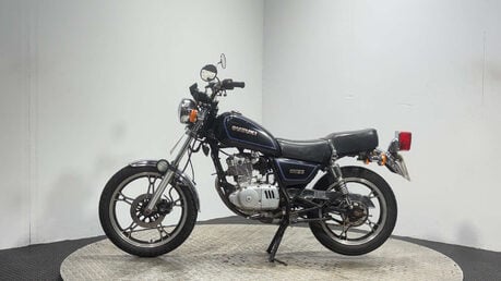 Suzuki GN 2008 GOOD RUNNING CRUISER PROJECT BIKE LEARNER 125CC 4