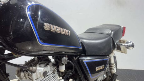 Suzuki GN 2008 GOOD RUNNING CRUISER PROJECT BIKE LEARNER 125CC 25