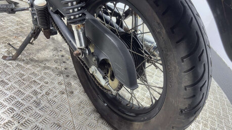 Lexmoto Valiant 2016 9k RUNNING PROJECT CAFE RACER LEARNER BIKE 125CC 12