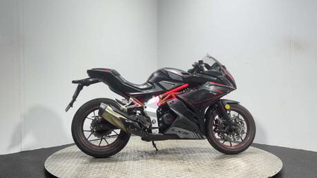 Lexmoto LXR 2019 16K 1 OWNER SPORTS BIKE PROJECT BIKE SPARES OR REPAIR 125CC 1