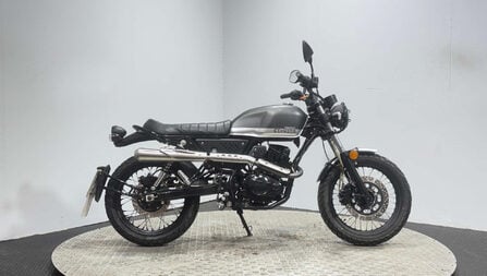 Lexmoto Tempest 2024 ONLY 2K 1 OWNER BIKE LONG MOT LEARNER BIKE 125CC SCRAMBLER