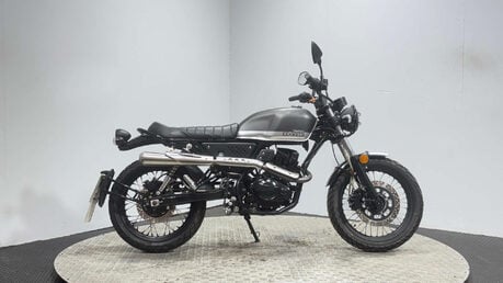 Lexmoto Tempest 2024 ONLY 2K 1 OWNER BIKE LONG MOT LEARNER BIKE 125CC SCRAMBLER 1