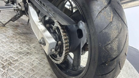 Yamaha FZS 1998 FAZER 33K SPARES OR REPAIR PROJECT BIKE 600CC 28