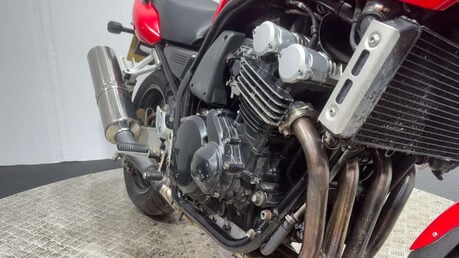 Yamaha FZS 1998 FAZER 33K SPARES OR REPAIR PROJECT BIKE 600CC 32