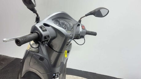 Honda SH300i SH300 2010 300CC PROJECT RUNNING SCOOTER SPARES OR REPAIR BIKE 12