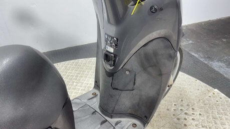 Honda SH300i SH300 2010 300CC PROJECT RUNNING SCOOTER SPARES OR REPAIR BIKE 24