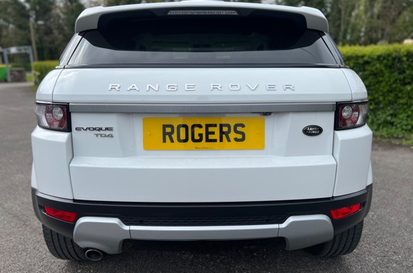 Land Rover Range Rover Evoque 2.2 TD4 PURE PANORAMIC ROOF 9