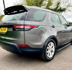 Land Rover Discovery 2.0 SI4 S AUTO 7 SEATS 3