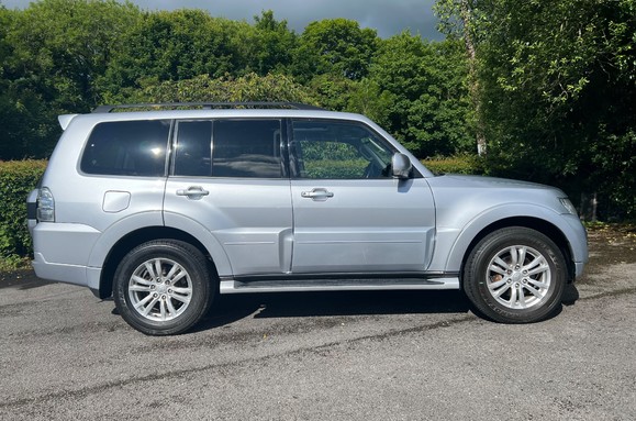 Mitsubishi Shogun 3.2 DI-D SG3 AUTOMATIC 7 SEATS 6